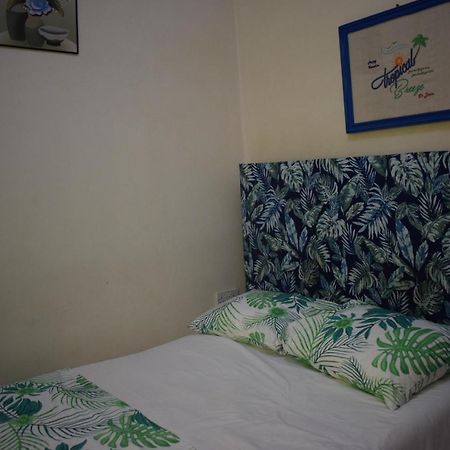 Tropical Breeze Vacation Home And Apartments 그로스 아일릿 외부 사진