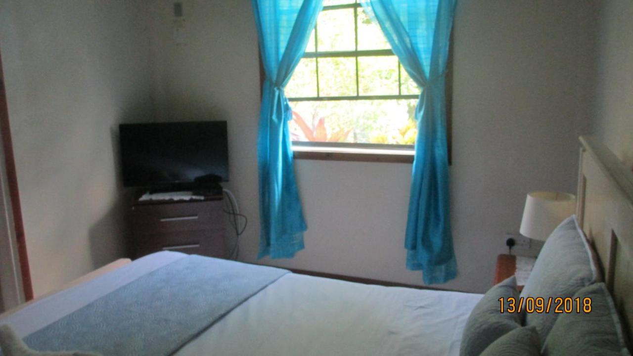 Tropical Breeze Vacation Home And Apartments 그로스 아일릿 외부 사진