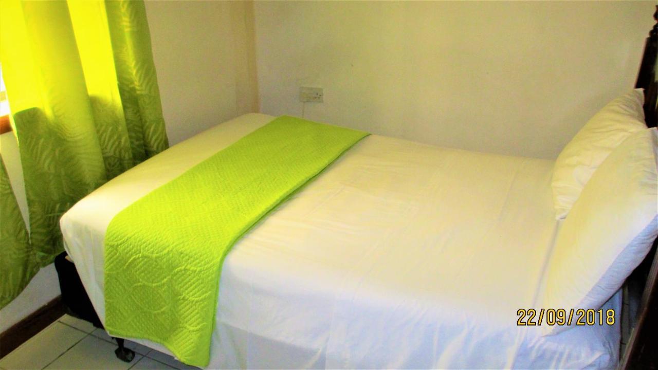 Tropical Breeze Vacation Home And Apartments 그로스 아일릿 외부 사진