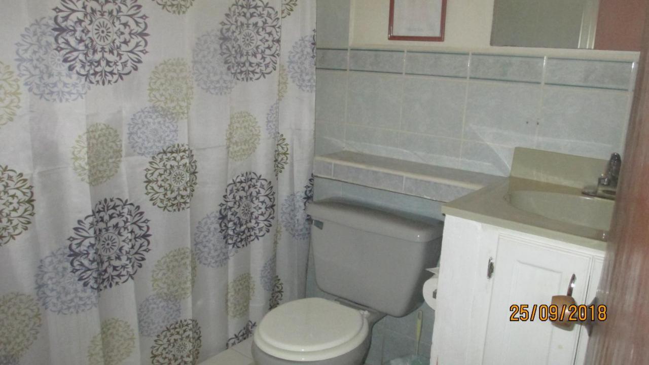Tropical Breeze Vacation Home And Apartments 그로스 아일릿 외부 사진