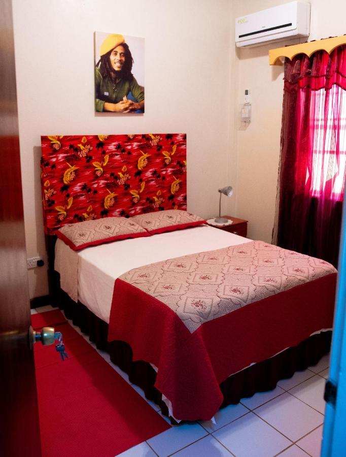 Tropical Breeze Vacation Home And Apartments 그로스 아일릿 외부 사진