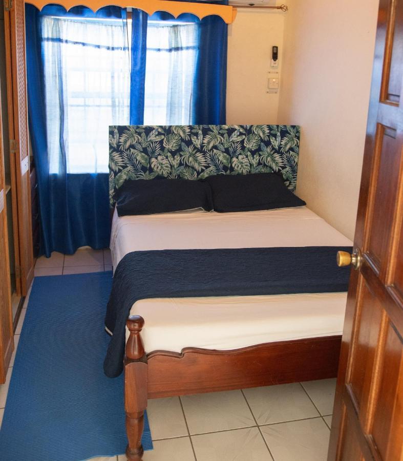 Tropical Breeze Vacation Home And Apartments 그로스 아일릿 외부 사진