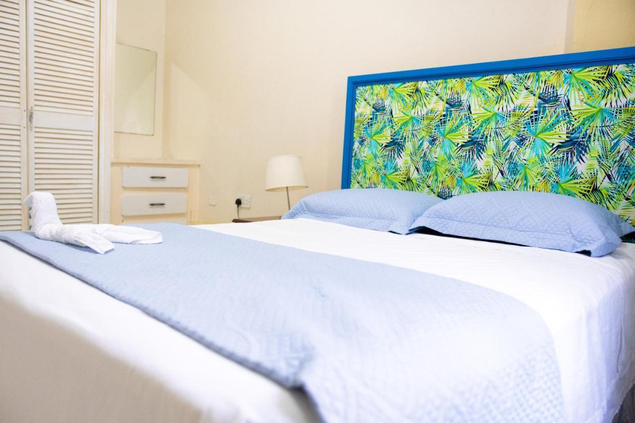 Tropical Breeze Vacation Home And Apartments 그로스 아일릿 외부 사진