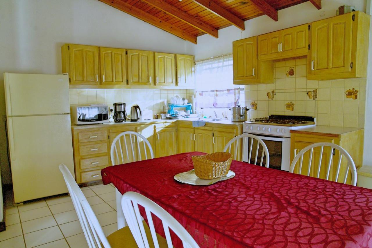 Tropical Breeze Vacation Home And Apartments 그로스 아일릿 외부 사진